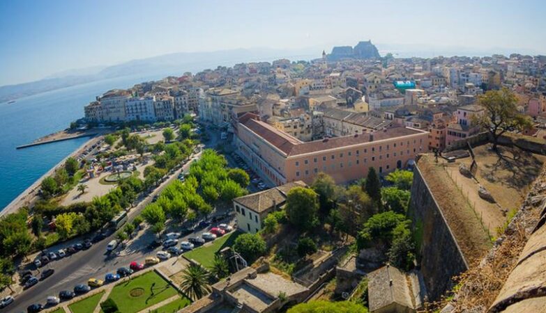 Κέρκυρα: Ταξιδιωτικός Οδηγός στο Ιόνιο