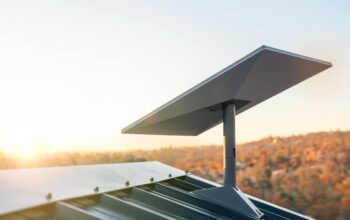 Δορυφορικό Ίντερνετ: Τι Αλλάζει σε Ένα Χωριό Μετά την Πρώτη Χρονιά